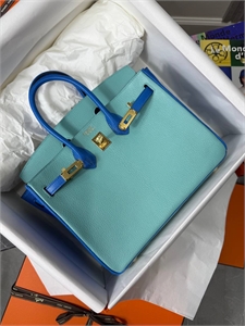 {{productViewItem.photos[photoViewList.activeNavIndex].Alt || productViewItem.photos[photoViewList.activeNavIndex].Description || 'Сумка HERMES'}}