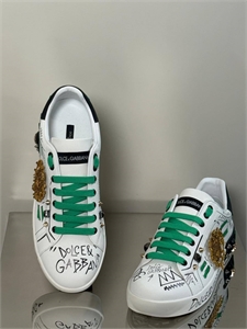 {{productViewItem.photos[photoViewList.activeNavIndex].Alt || productViewItem.photos[photoViewList.activeNavIndex].Description || 'Кроссовки DG'}}