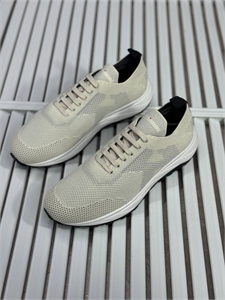 {{productViewItem.photos[photoViewList.activeNavIndex].Alt || productViewItem.photos[photoViewList.activeNavIndex].Description || 'Кроссовки  KITON'}}