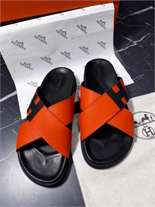 {{productViewItem.photos[photoViewList.activeNavIndex].Alt || productViewItem.photos[photoViewList.activeNavIndex].Description || 'Тапочки HERMES'}}