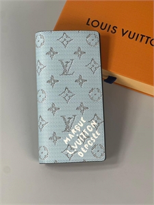 {{productViewItem.photos[photoViewList.activeNavIndex].Alt || productViewItem.photos[photoViewList.activeNavIndex].Description || 'Кошелёк LV'}}