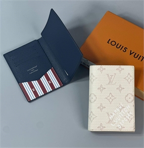 {{productViewItem.photos[photoViewList.activeNavIndex].Alt || productViewItem.photos[photoViewList.activeNavIndex].Description || 'Кошелёк LV'}}