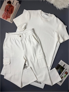 {{productViewItem.photos[photoViewList.activeNavIndex].Alt || productViewItem.photos[photoViewList.activeNavIndex].Description || 'Прогулочный костюм BC'}}