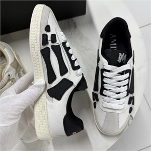 {{productViewItem.photos[photoViewList.activeNavIndex].Alt || productViewItem.photos[photoViewList.activeNavIndex].Description || 'Кеды AMIRI'}}
