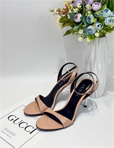 {{productViewItem.photos[photoViewList.activeNavIndex].Alt || productViewItem.photos[photoViewList.activeNavIndex].Description || 'Босоножки GUCCI'}}
