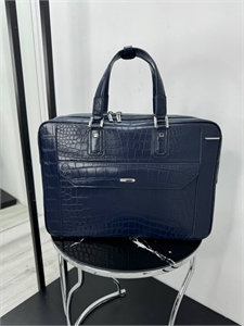 {{productViewItem.photos[photoViewList.activeNavIndex].Alt || productViewItem.photos[photoViewList.activeNavIndex].Description || 'Портфель ZILLI'}}