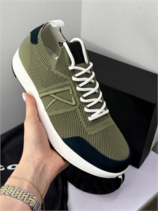 {{productViewItem.photos[photoViewList.activeNavIndex].Alt || productViewItem.photos[photoViewList.activeNavIndex].Description || 'Кроссовки KITON'}}