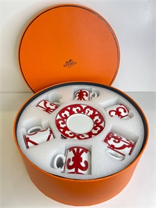 {{productViewItem.photos[photoViewList.activeNavIndex].Alt || productViewItem.photos[photoViewList.activeNavIndex].Description || 'Чайный на 6 персон HERMES'}}