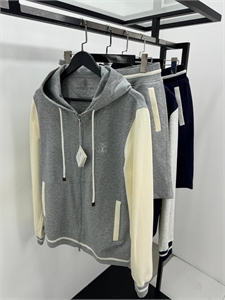 {{productViewItem.photos[photoViewList.activeNavIndex].Alt || productViewItem.photos[photoViewList.activeNavIndex].Description || 'Костюм BC'}}