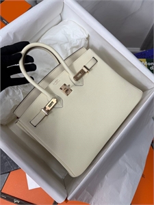 {{productViewItem.photos[photoViewList.activeNavIndex].Alt || productViewItem.photos[photoViewList.activeNavIndex].Description || 'Сумка HERMES'}}