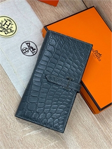 {{productViewItem.photos[photoViewList.activeNavIndex].Alt || productViewItem.photos[photoViewList.activeNavIndex].Description || 'кошелёк HERMES'}}