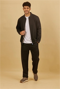 {{productViewItem.photos[photoViewList.activeNavIndex].Alt || productViewItem.photos[photoViewList.activeNavIndex].Description || 'Костюм KITON'}}