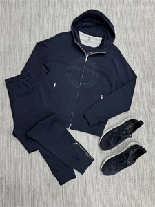 {{productViewItem.photos[photoViewList.activeNavIndex].Alt || productViewItem.photos[photoViewList.activeNavIndex].Description || 'Костюм BC'}}