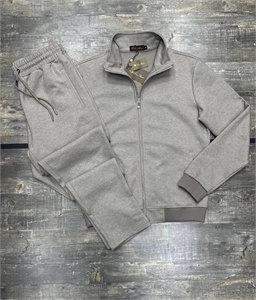 {{productViewItem.photos[photoViewList.activeNavIndex].Alt || productViewItem.photos[photoViewList.activeNavIndex].Description || 'Костюм LP'}}