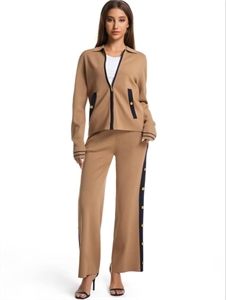 {{productViewItem.photos[photoViewList.activeNavIndex].Alt || productViewItem.photos[photoViewList.activeNavIndex].Description || 'Костюм Schiaparelli'}}