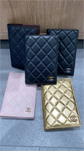 Обложка CHANEL 151220