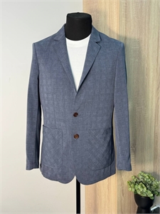 {{productViewItem.photos[photoViewList.activeNavIndex].Alt || productViewItem.photos[photoViewList.activeNavIndex].Description || 'Пиджак  KITON'}}