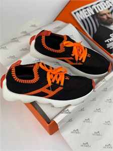 {{productViewItem.photos[photoViewList.activeNavIndex].Alt || productViewItem.photos[photoViewList.activeNavIndex].Description || 'Кроссовки HERMES'}}