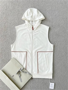 {{productViewItem.photos[photoViewList.activeNavIndex].Alt || productViewItem.photos[photoViewList.activeNavIndex].Description || 'Костюм BC'}}