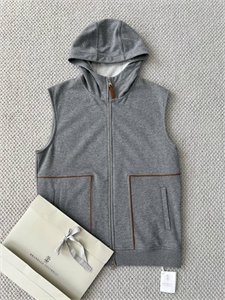 {{productViewItem.photos[photoViewList.activeNavIndex].Alt || productViewItem.photos[photoViewList.activeNavIndex].Description || 'Костюм BC'}}