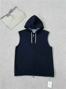 {{productViewItem.photos[photoViewList.activeNavIndex].Alt || productViewItem.photos[photoViewList.activeNavIndex].Description || 'Костюм BC'}}
