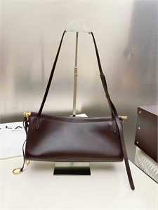 {{productViewItem.photos[photoViewList.activeNavIndex].Alt || productViewItem.photos[photoViewList.activeNavIndex].Description || 'Сумка ALAIA'}}