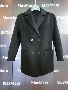 {{productViewItem.photos[photoViewList.activeNavIndex].Alt || productViewItem.photos[photoViewList.activeNavIndex].Description || 'Пиджак Max Mara'}}