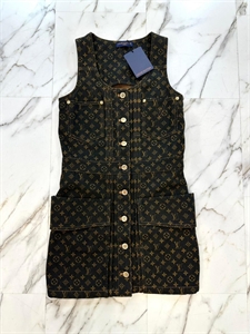 Платье  LOUIS VUITTON 152360