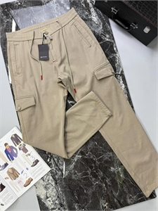 {{productViewItem.photos[photoViewList.activeNavIndex].Alt || productViewItem.photos[photoViewList.activeNavIndex].Description || 'Брюки KITON'}}