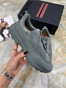 {{productViewItem.photos[photoViewList.activeNavIndex].Alt || productViewItem.photos[photoViewList.activeNavIndex].Description || 'Кроссовки ZEGNA'}}