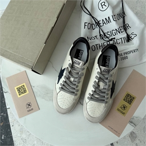 {{productViewItem.photos[photoViewList.activeNavIndex].Alt || productViewItem.photos[photoViewList.activeNavIndex].Description || 'Кеды GOLDEN GOOSE'}}