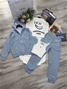 {{productViewItem.photos[photoViewList.activeNavIndex].Alt || productViewItem.photos[photoViewList.activeNavIndex].Description || 'Костюм DIOR'}}