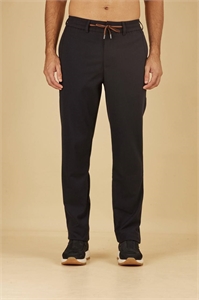 {{productViewItem.photos[photoViewList.activeNavIndex].Alt || productViewItem.photos[photoViewList.activeNavIndex].Description || 'Брюки ZEGNA'}}