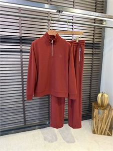{{productViewItem.photos[photoViewList.activeNavIndex].Alt || productViewItem.photos[photoViewList.activeNavIndex].Description || 'Прогулочный костюм LP'}}