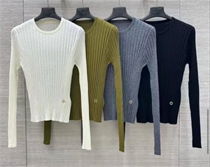 {{productViewItem.photos[photoViewList.activeNavIndex].Alt || productViewItem.photos[photoViewList.activeNavIndex].Description || 'Кофта LORO PIANA'}}