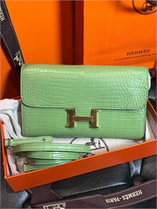 {{productViewItem.photos[photoViewList.activeNavIndex].Alt || productViewItem.photos[photoViewList.activeNavIndex].Description || 'Сумка HERMES Ручная работа'}}