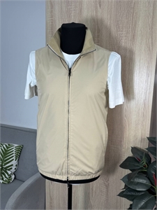 {{productViewItem.photos[photoViewList.activeNavIndex].Alt || productViewItem.photos[photoViewList.activeNavIndex].Description || 'Безрукавка двухсторонняя LP'}}