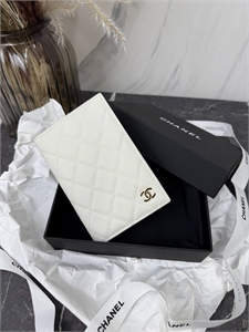 Обложка CHANEL 154140