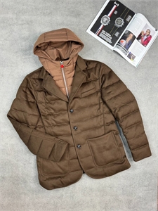 {{productViewItem.photos[photoViewList.activeNavIndex].Alt || productViewItem.photos[photoViewList.activeNavIndex].Description || 'Пуховик KITON'}}