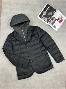 {{productViewItem.photos[photoViewList.activeNavIndex].Alt || productViewItem.photos[photoViewList.activeNavIndex].Description || 'Пуховик KITON'}}