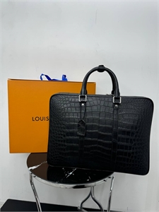 {{productViewItem.photos[photoViewList.activeNavIndex].Alt || productViewItem.photos[photoViewList.activeNavIndex].Description || 'Портфель LV из кожи крокодила'}}