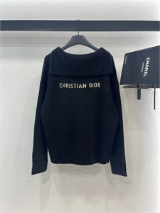 {{productViewItem.photos[photoViewList.activeNavIndex].Alt || productViewItem.photos[photoViewList.activeNavIndex].Description || 'Свитер DIOR'}}