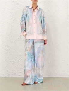 {{productViewItem.photos[photoViewList.activeNavIndex].Alt || productViewItem.photos[photoViewList.activeNavIndex].Description || 'Костюм ZIMMERMANN'}}