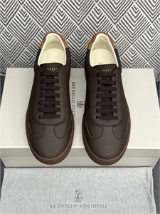{{productViewItem.photos[photoViewList.activeNavIndex].Alt || productViewItem.photos[photoViewList.activeNavIndex].Description || 'Кеды BRUNELLO CUCINELLI'}}