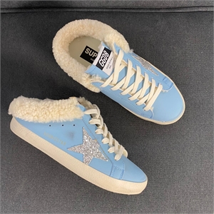 {{productViewItem.photos[photoViewList.activeNavIndex].Alt || productViewItem.photos[photoViewList.activeNavIndex].Description || 'Кроссовки GOLDEN GOOSE'}}