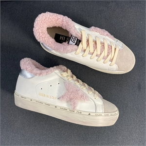 {{productViewItem.photos[photoViewList.activeNavIndex].Alt || productViewItem.photos[photoViewList.activeNavIndex].Description || 'Кроссовки GOLDEN GOOSE'}}