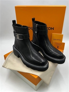 Ботинки  LOUIS VUITTON 158574