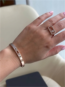 {{productViewItem.photos[photoViewList.activeNavIndex].Alt || productViewItem.photos[photoViewList.activeNavIndex].Description || 'Браслет MESSIKA'}}