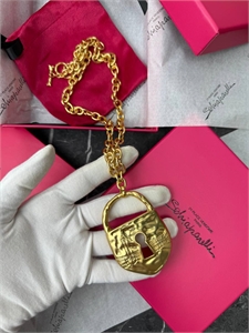 {{productViewItem.photos[photoViewList.activeNavIndex].Alt || productViewItem.photos[photoViewList.activeNavIndex].Description || 'Цепь Schiaparelli'}}