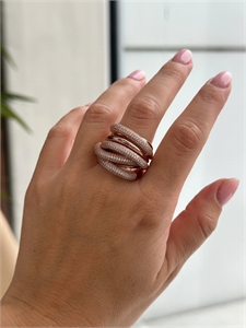 {{productViewItem.photos[photoViewList.activeNavIndex].Alt || productViewItem.photos[photoViewList.activeNavIndex].Description || 'Кольцо'}}